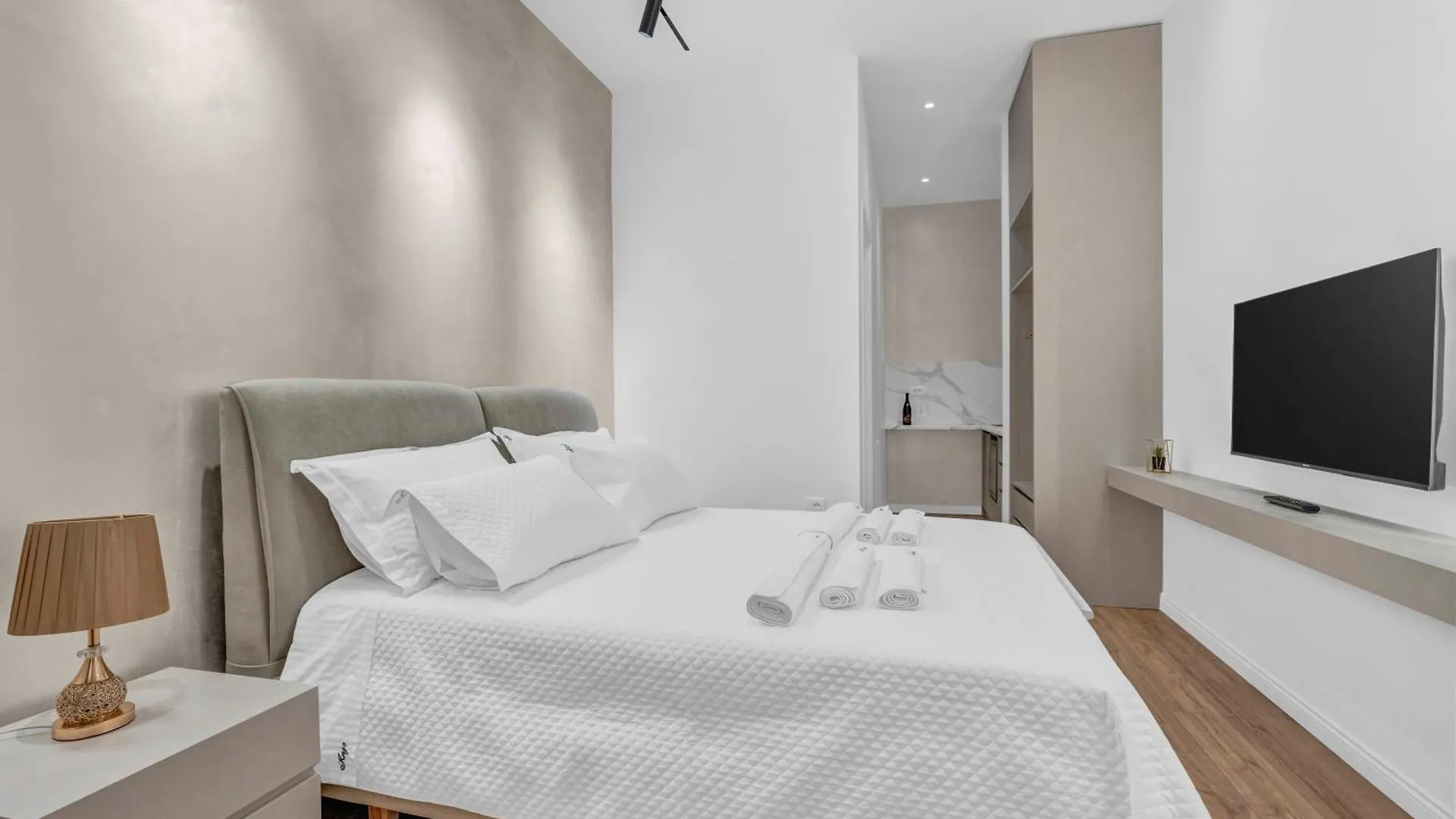 Kajo Studio Apartment Berat Albanien